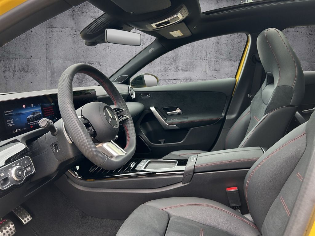 Mercedes-Benz A 200 2024