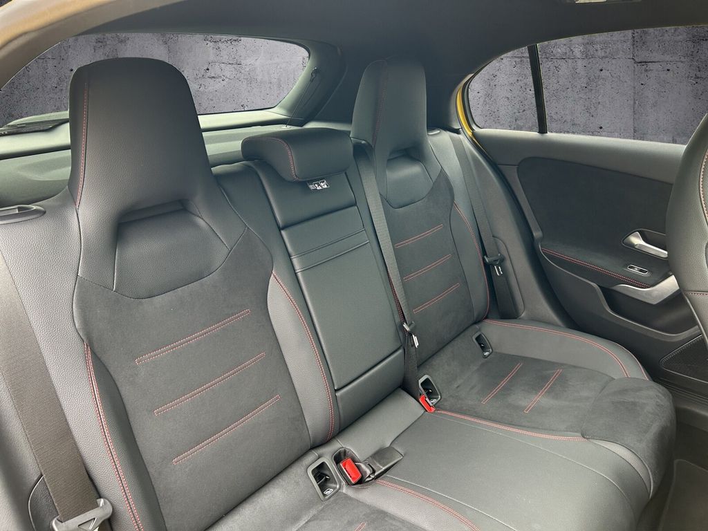 Mercedes-Benz A 200 2024