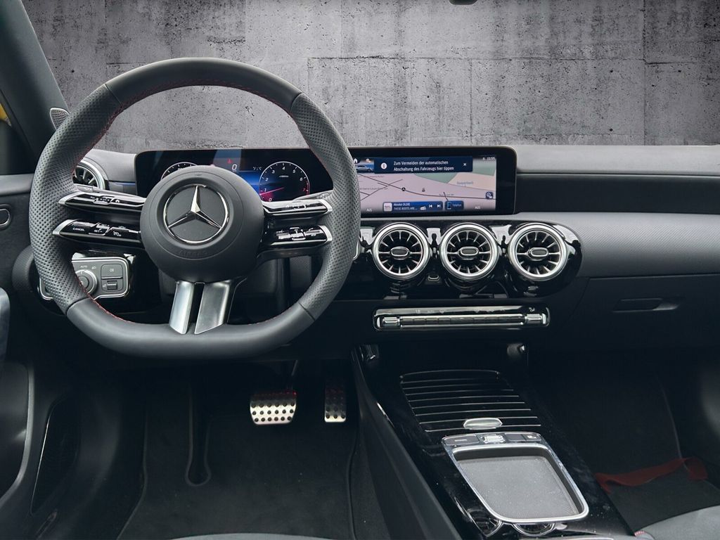 Mercedes-Benz A 200 2024