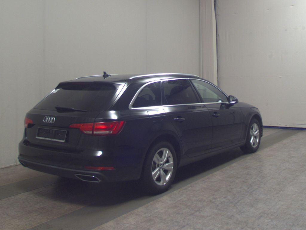 Audi A4 2019