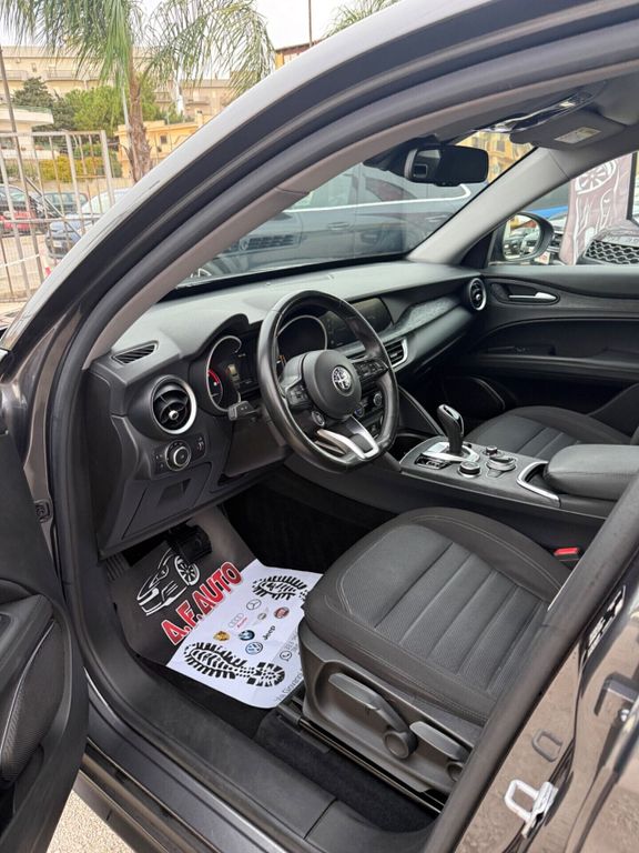 Alfa Romeo Stelvio 2020