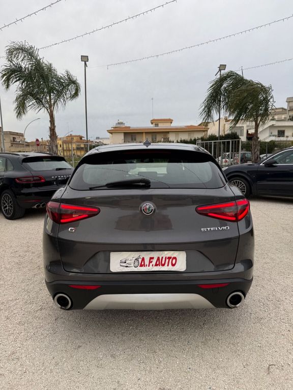 Alfa Romeo Stelvio 2020