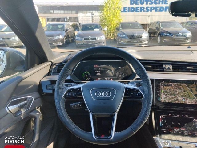Audi e-tron 2022