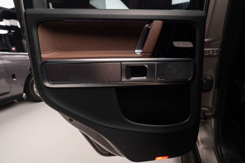 Mercedes-Benz G 400 2023