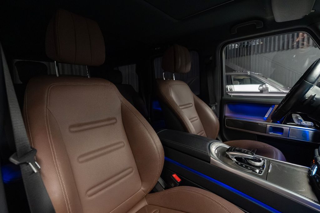 Mercedes-Benz G 400 2023