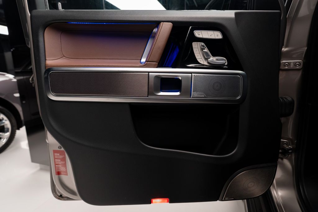 Mercedes-Benz G 400 2023