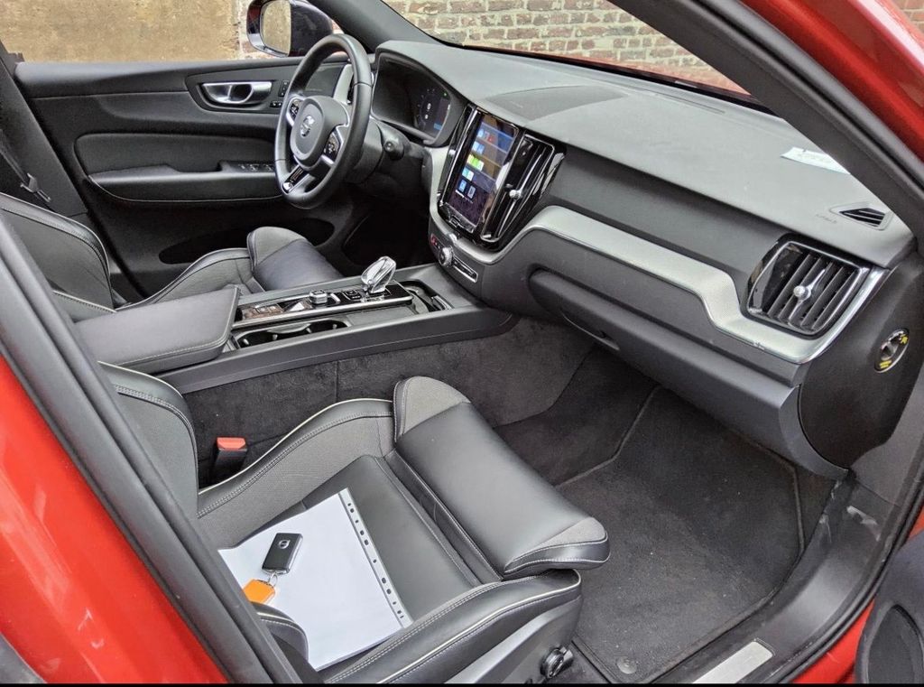 Volvo XC60 2022