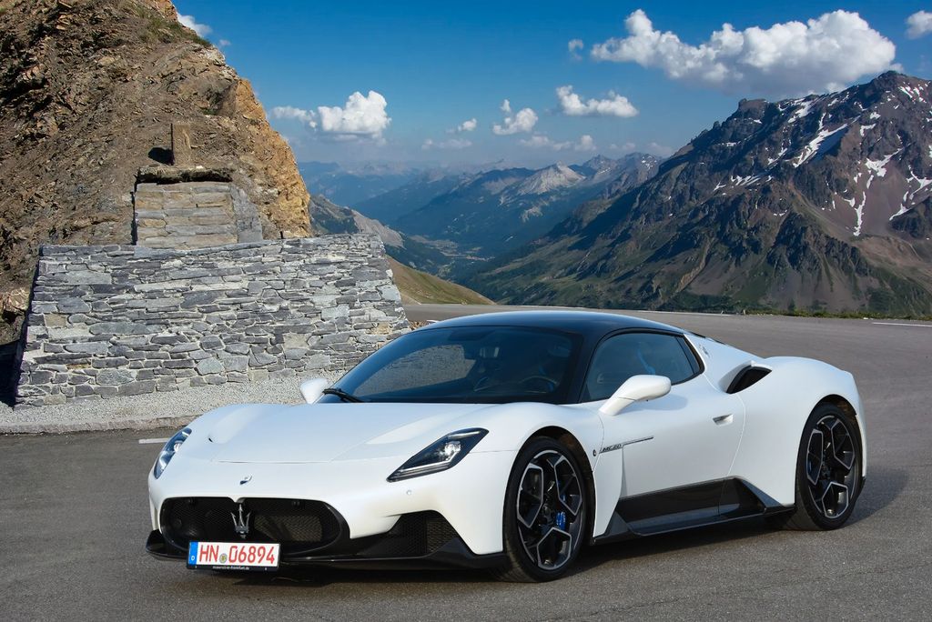 Maserati MC20 2022