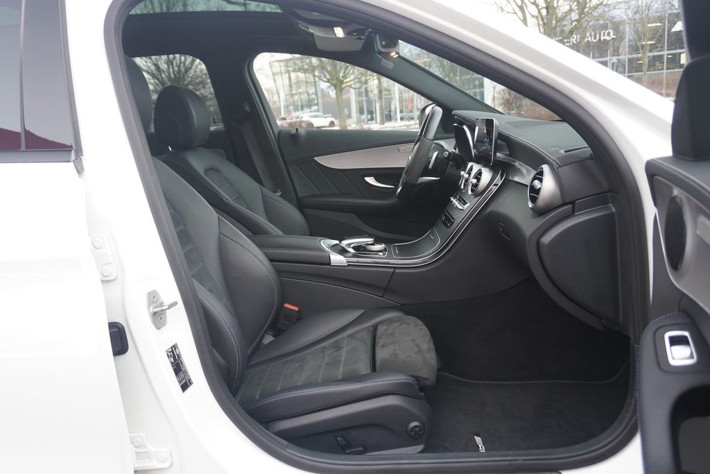 Mercedes-Benz C 300 2020