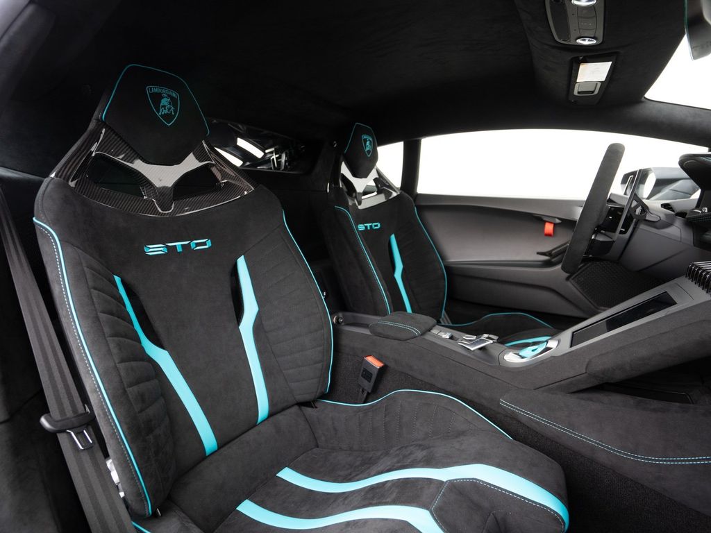 Lamborghini Huracán 2024