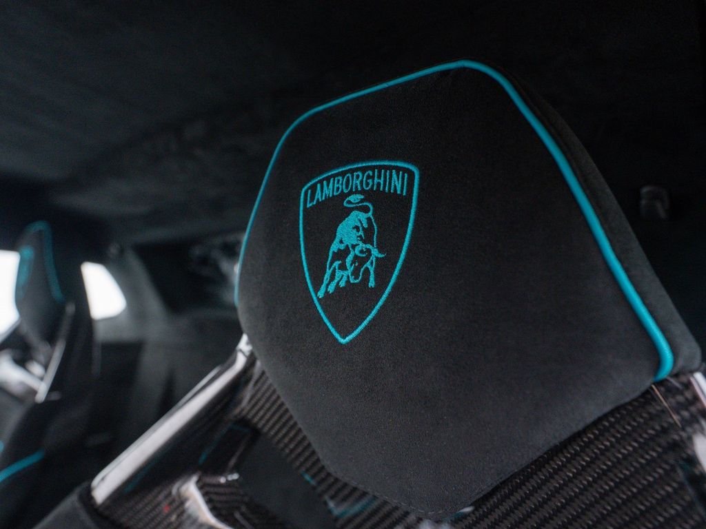 Lamborghini Huracán 2024