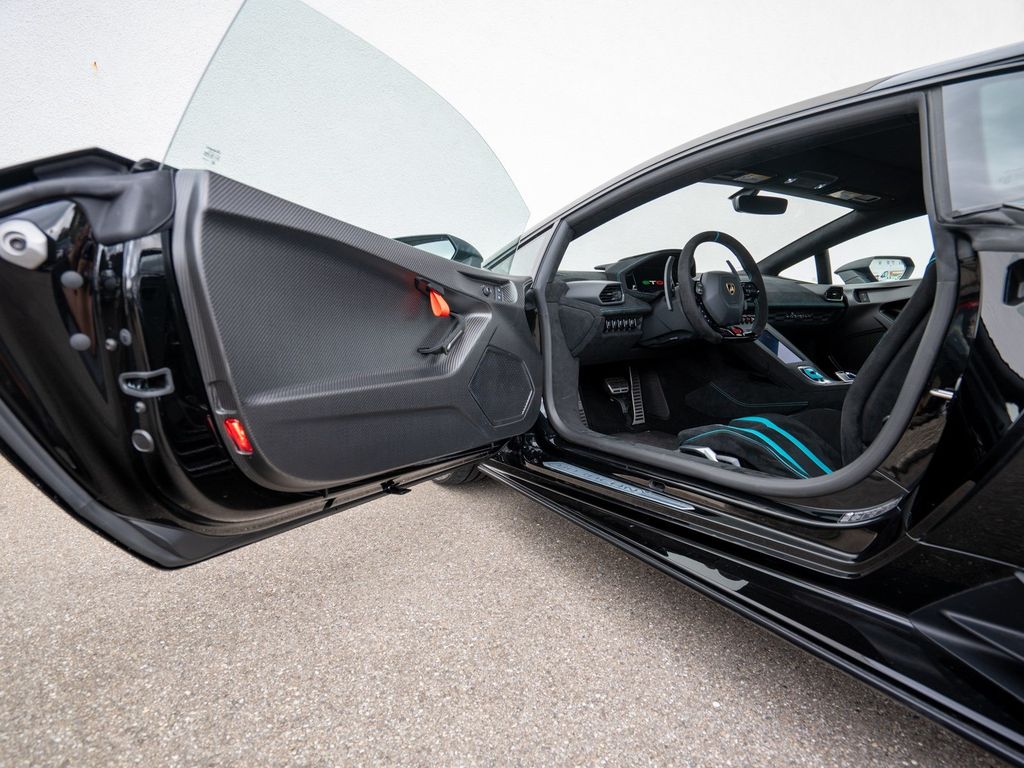 Lamborghini Huracán 2024