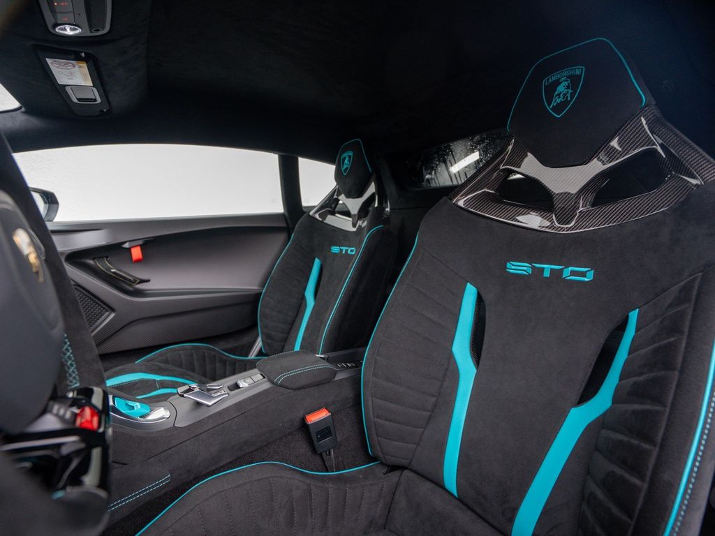 Lamborghini Huracán 2024