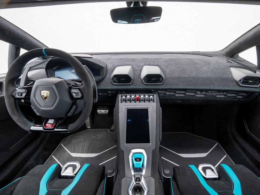 Lamborghini Huracán 2024