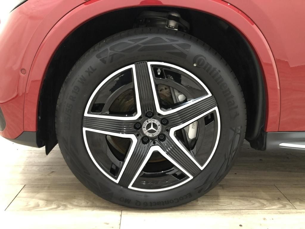 Mercedes-Benz GLC 300 2025