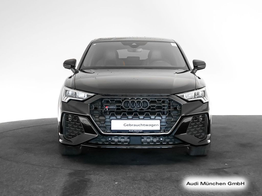 Audi RSQ3 2022