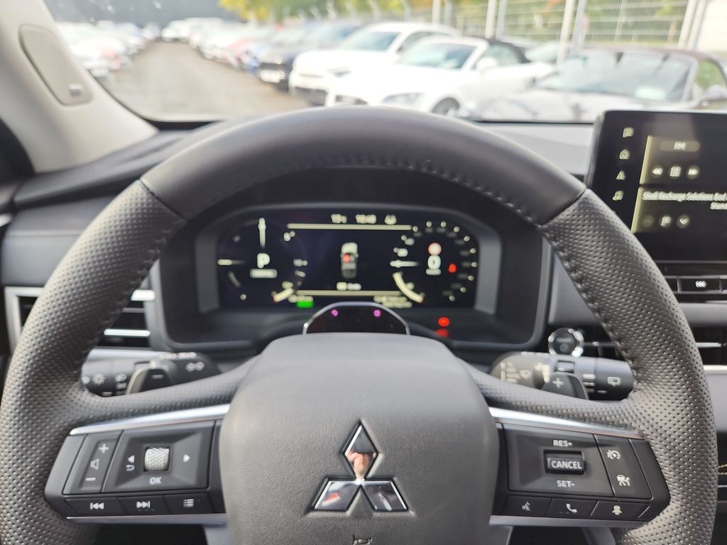 Mitsubishi Plug-in Hybrid Outlander