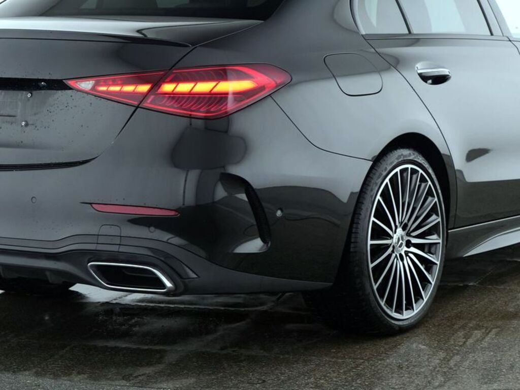 Mercedes-Benz C 200 2025