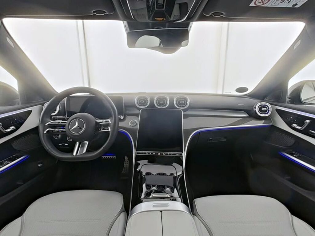 Mercedes-Benz C 200 2025