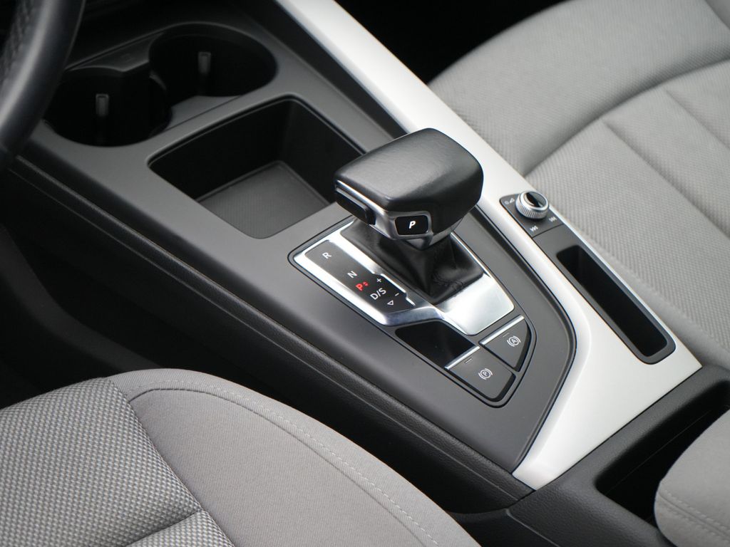 Audi A4 2021