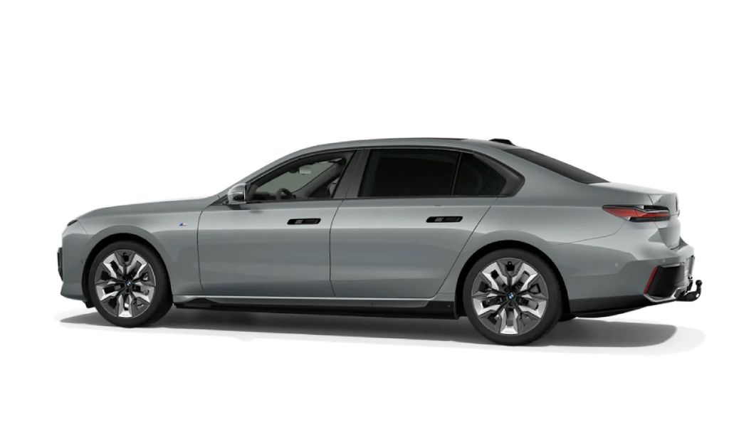 BMW i7 2025
