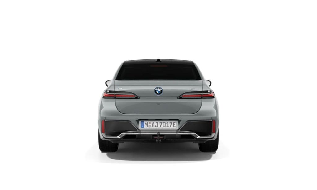 BMW i7 2025