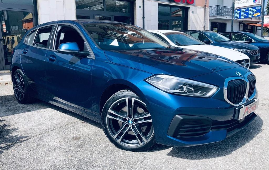 BMW 116 2021