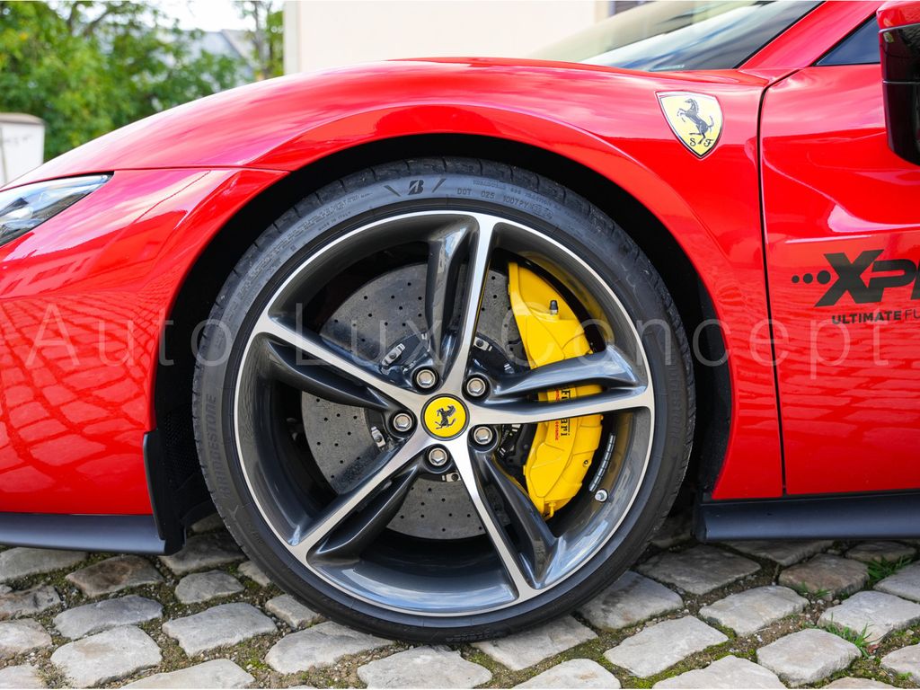 Ferrari 296 GTS 2025