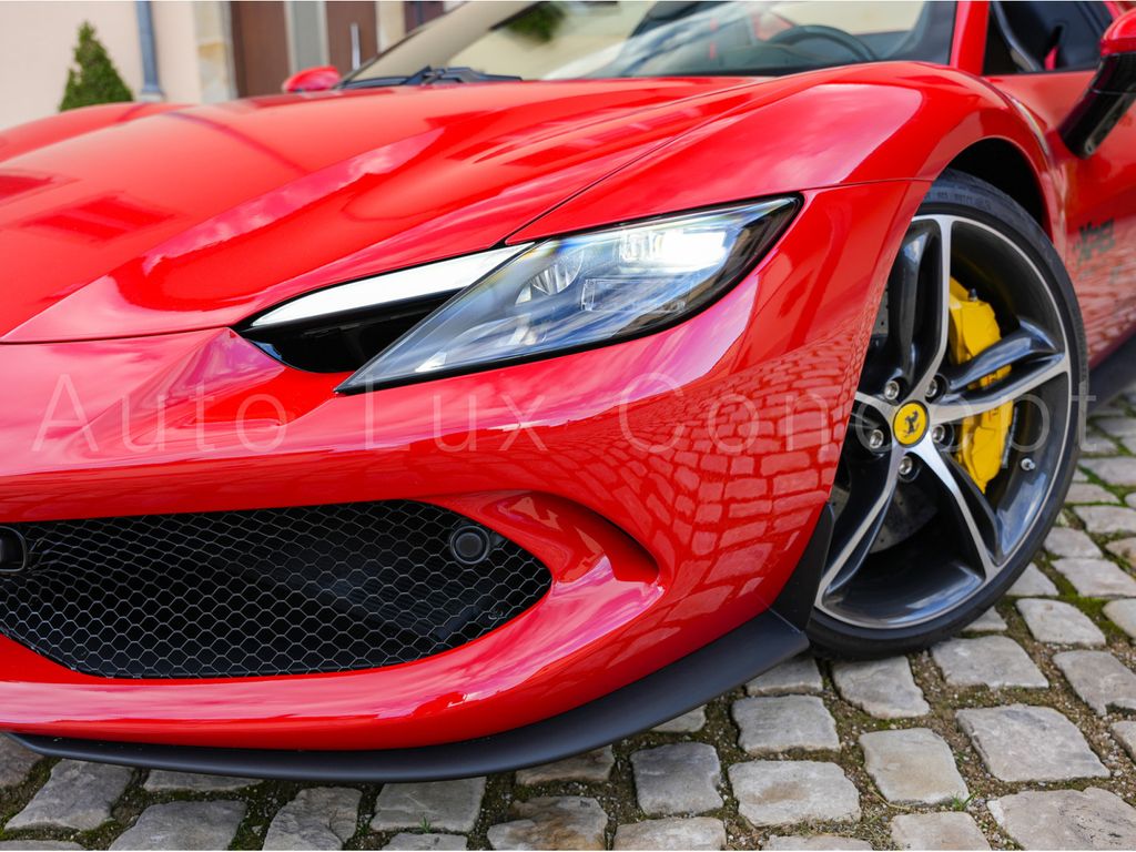 Ferrari 296 GTS 2025