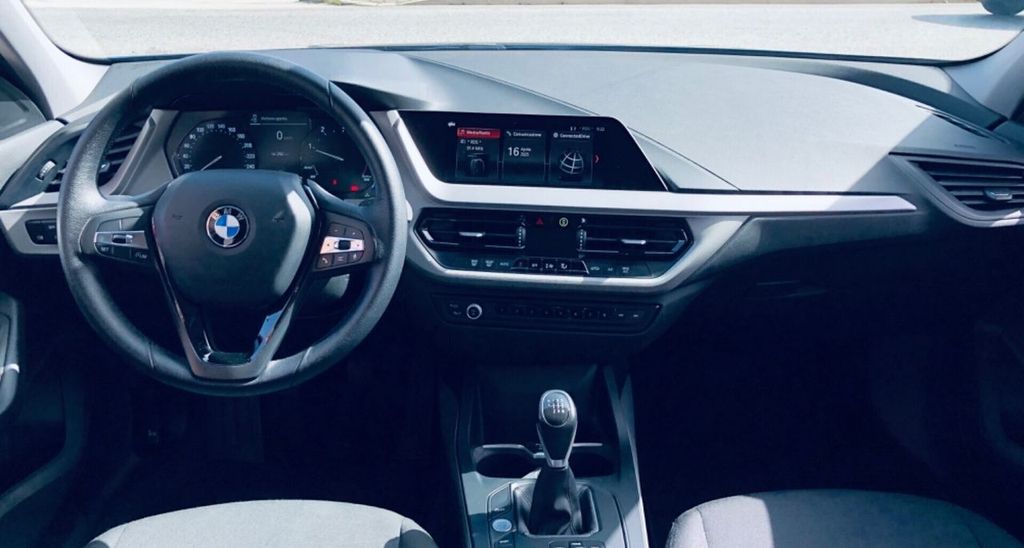 BMW 116 2021