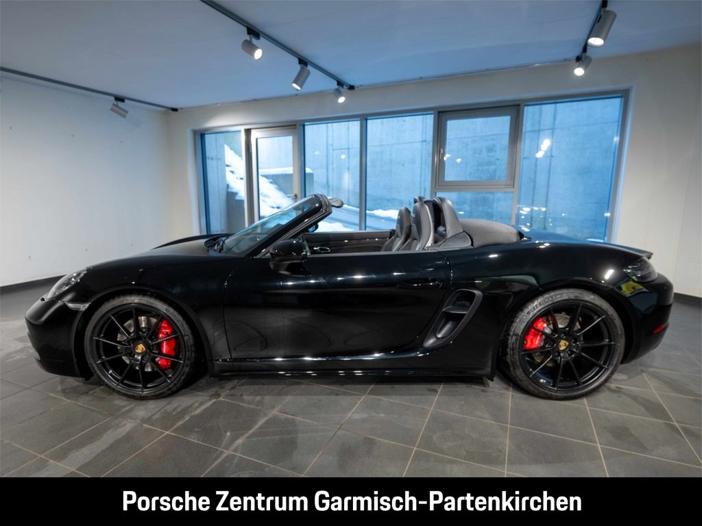 Porsche Boxster 2024