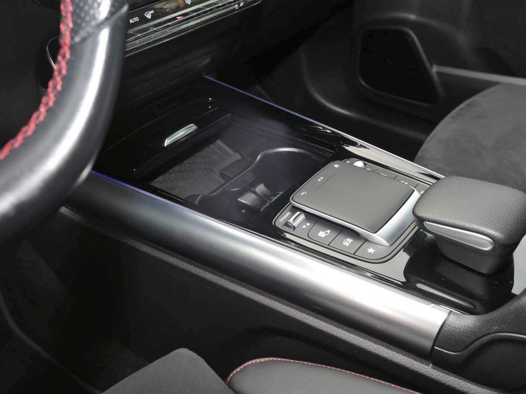 Mercedes-Benz EQA 2021