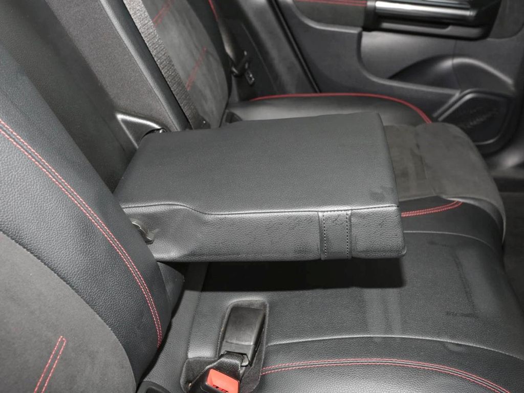 Mercedes-Benz EQA 2021