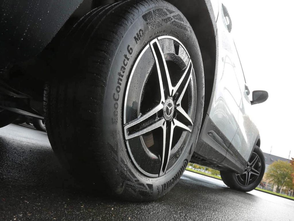 Mercedes-Benz EQA 2021