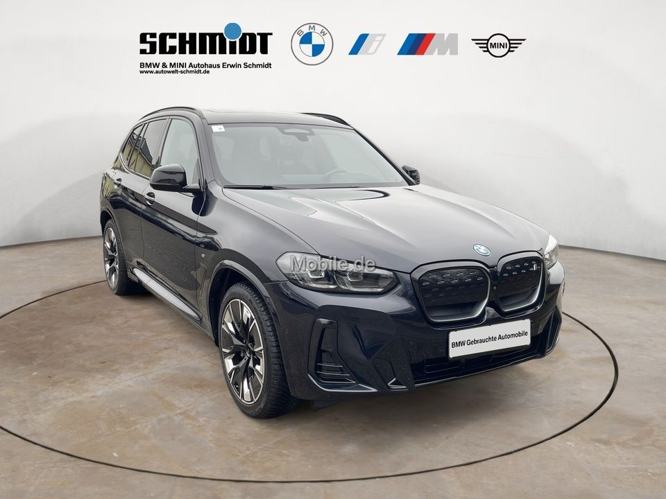 BMW iX3 2023