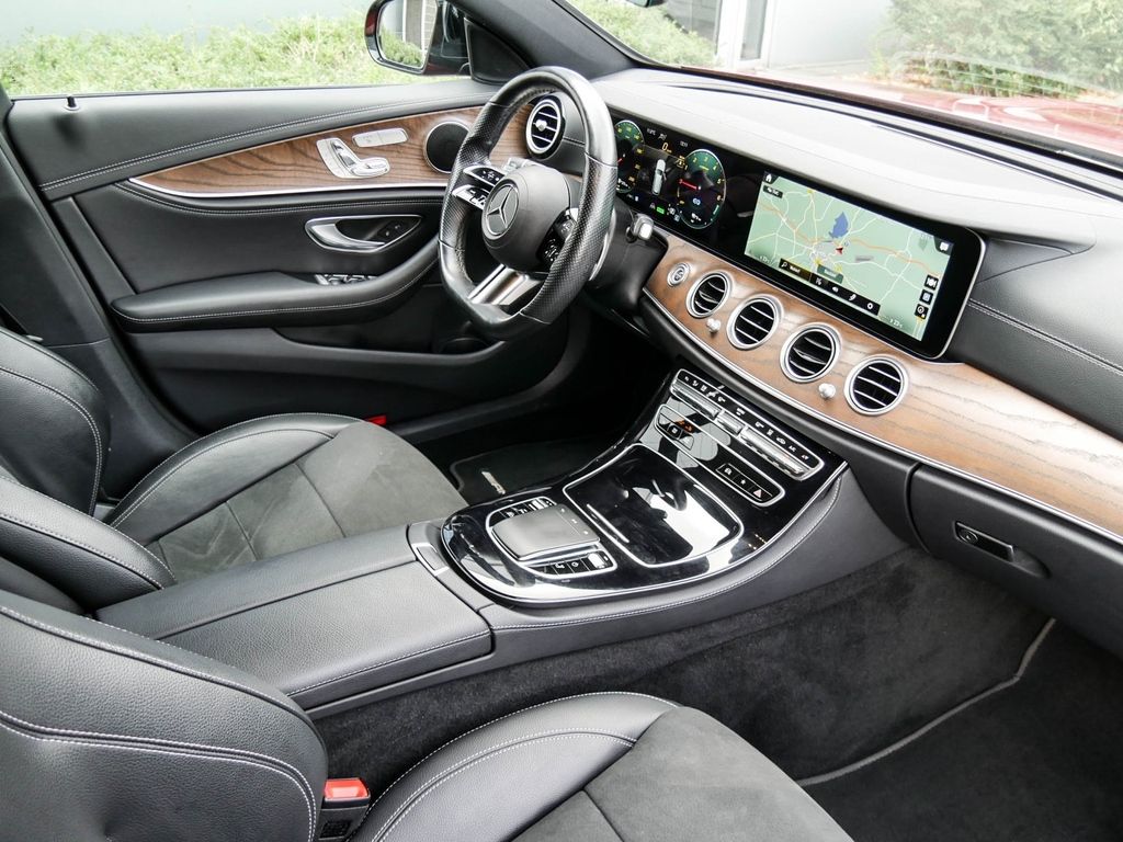 Mercedes-Benz E 300 2022