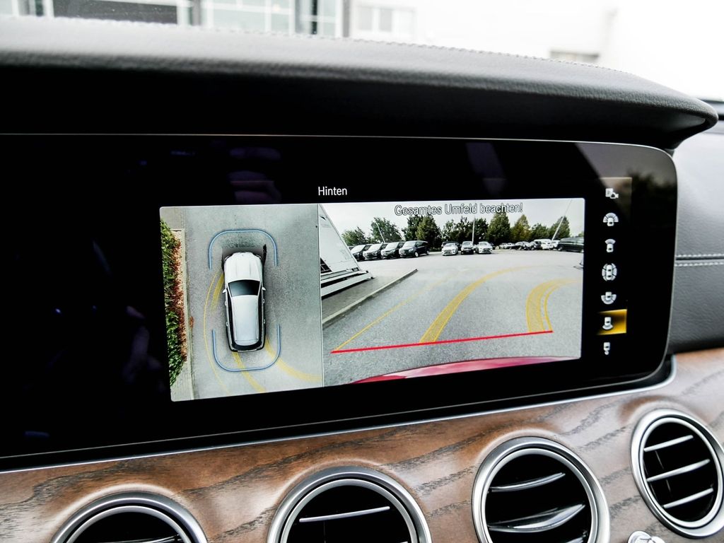 Mercedes-Benz E 300 2022