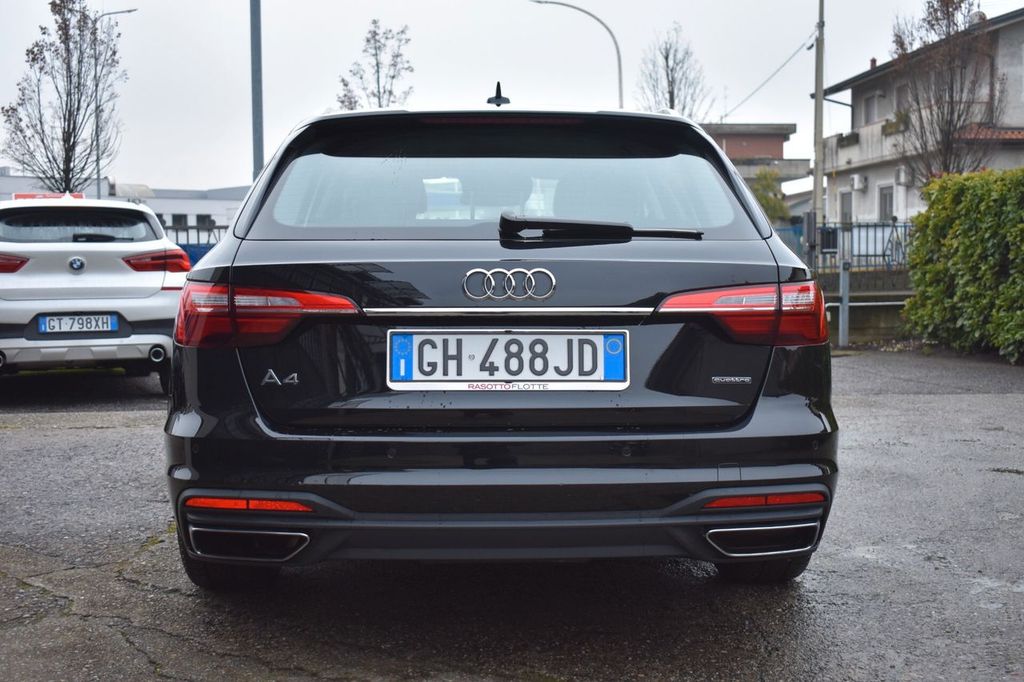 Audi A4 2021
