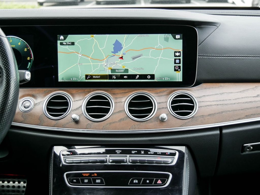 Mercedes-Benz E 300 2022