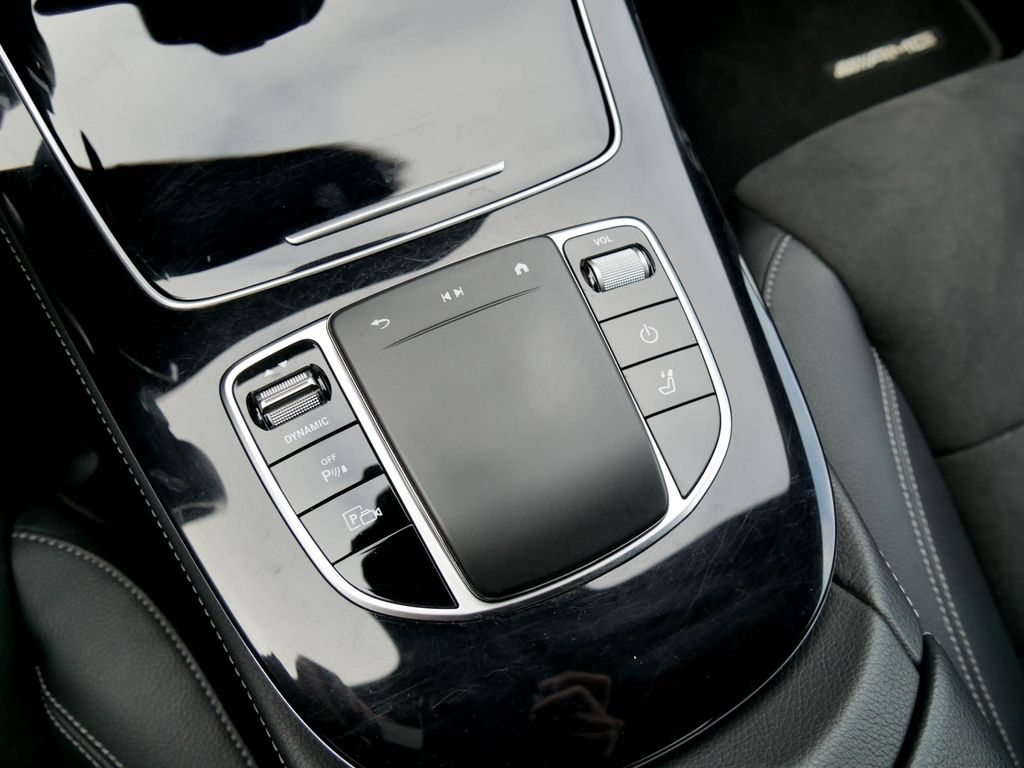 Mercedes-Benz E 300 2022