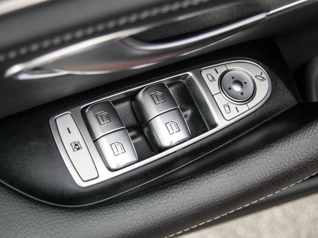 Mercedes-Benz E 300 2022