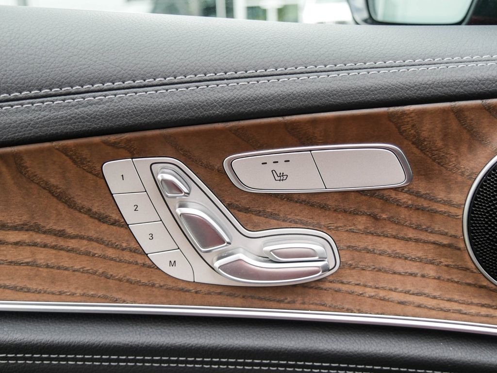 Mercedes-Benz E 300 2022