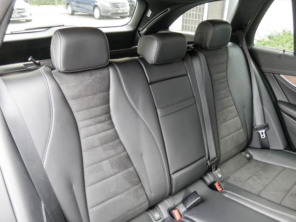 Mercedes-Benz E 300 2022