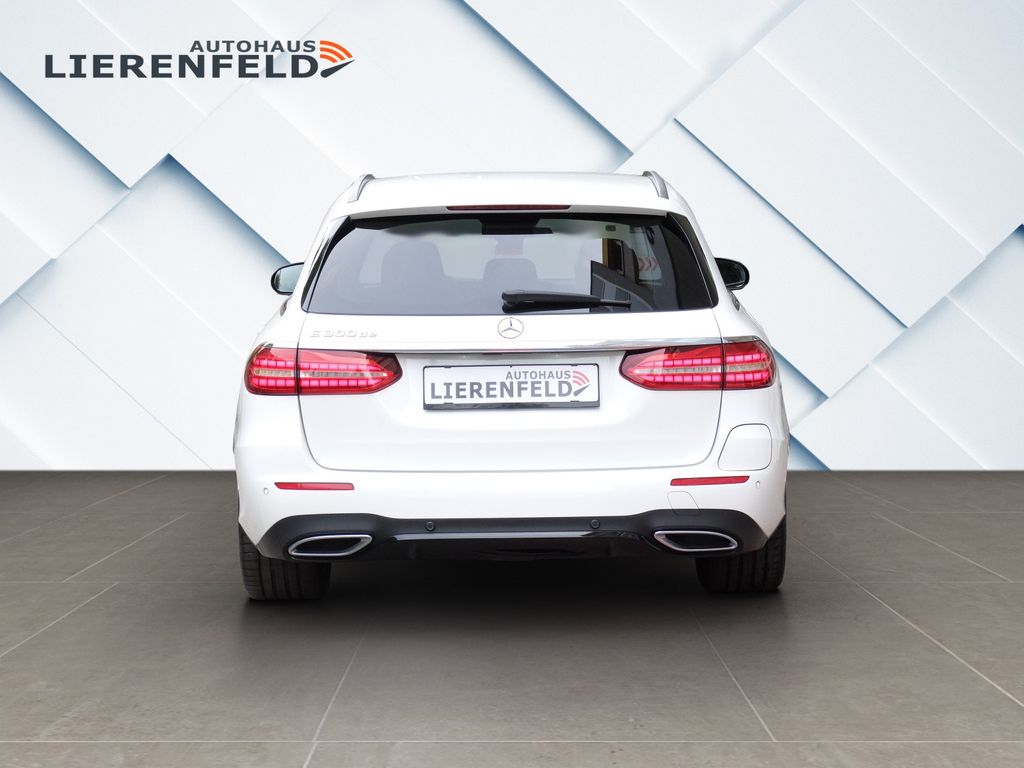 Mercedes-Benz E 300 2022