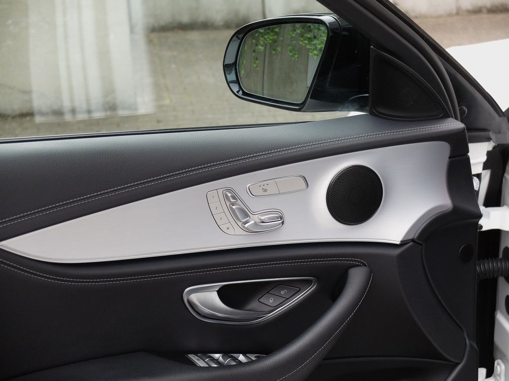 Mercedes-Benz E 300 2022