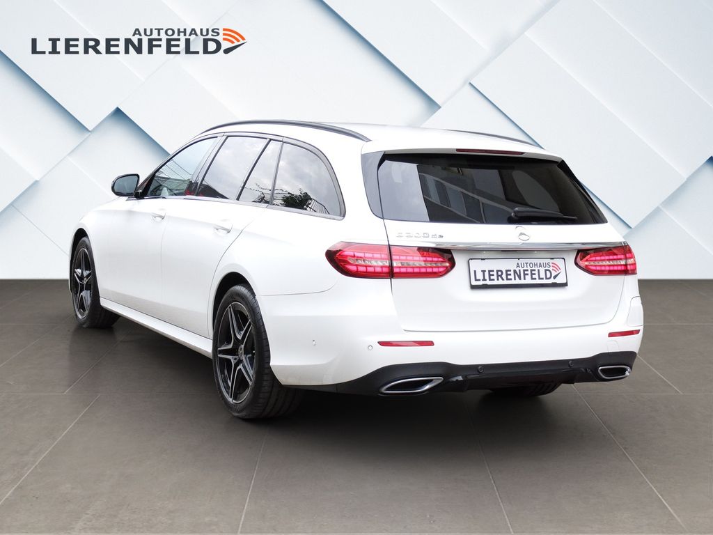 Mercedes-Benz E 300 2022
