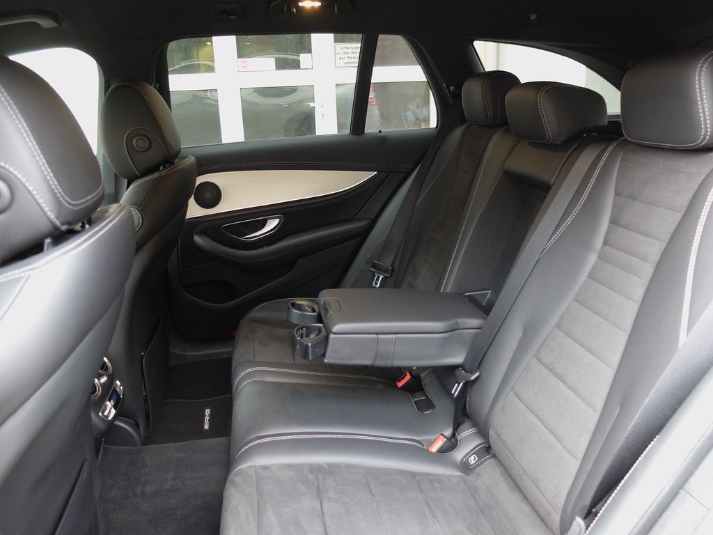 Mercedes-Benz E 300 2022