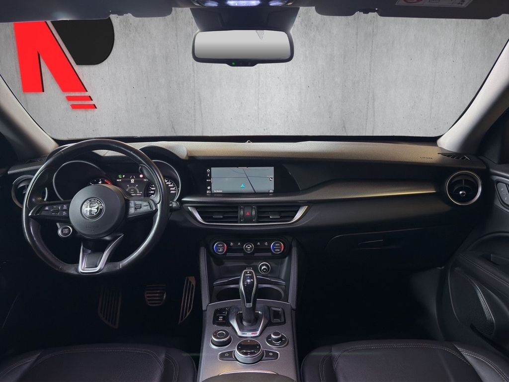 Alfa Romeo Stelvio 2021