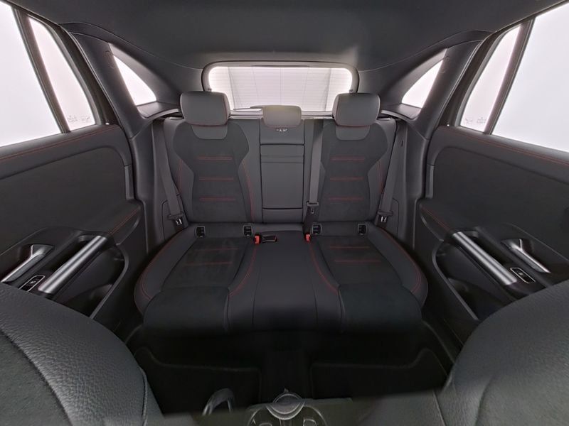 Mercedes-Benz EQA 2024