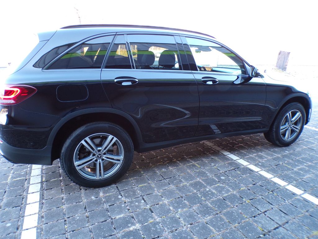 Mercedes-Benz GLC 300 2022
